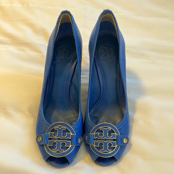 Tory Burch Amanda Wedge Size 7.5 - Picture 1 of 7